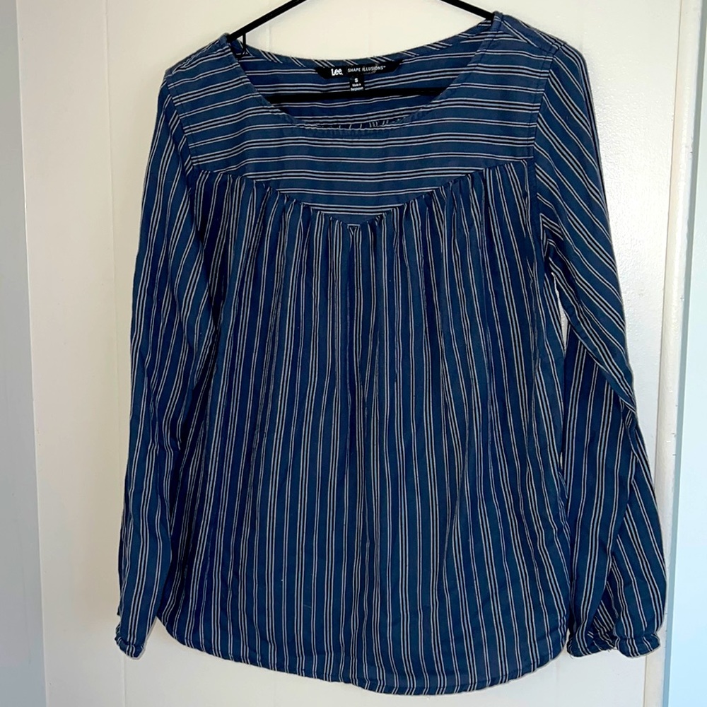 Shape Illusions Top